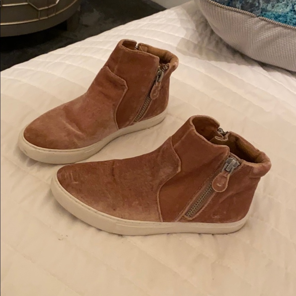 Steve Madden velvet high tops